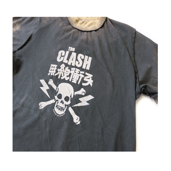 Amplified - Vintage The Clash Skull T-Shirt - Acid Wash Black